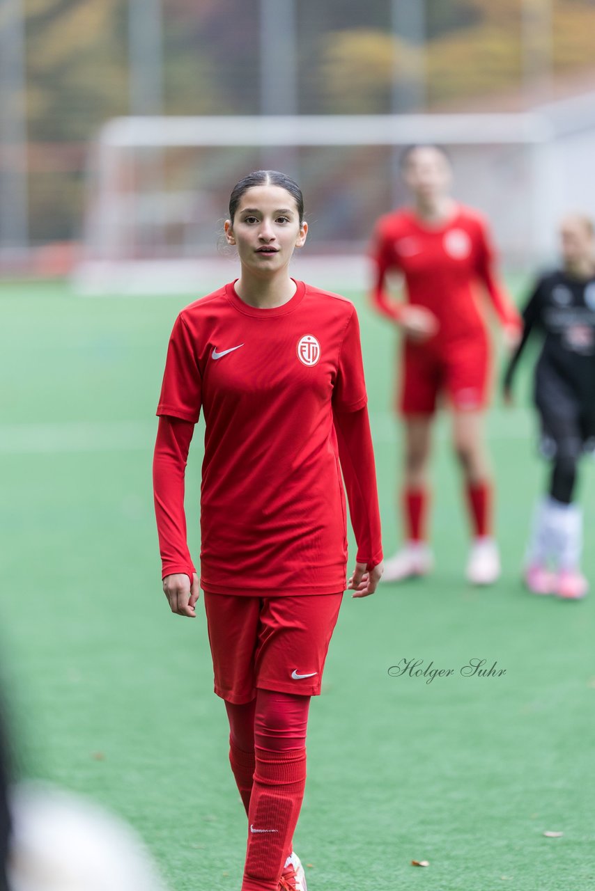 Bild 227 - wCJ VfL Pinneberg - Eimsbuettler TV : Ergebnis: 0:3